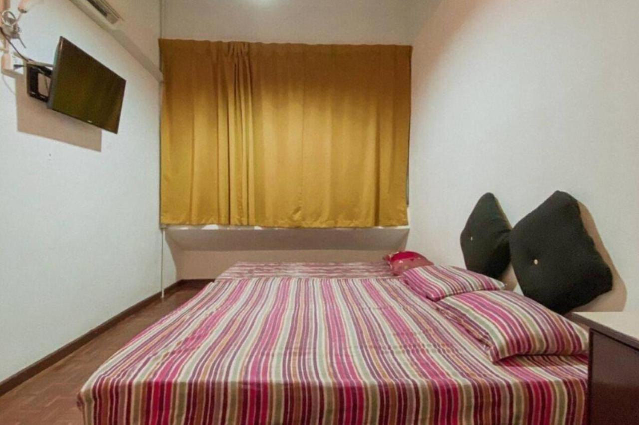 Spot On 90293 Sk Budget Hotel George Town Extérieur photo